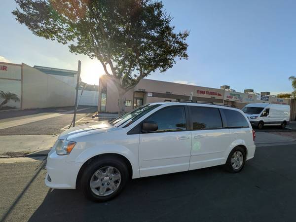 2013 Dodge Grand Caravan SE — photo 1
