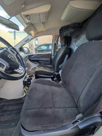 2013 Dodge Grand Caravan SE — photo 8