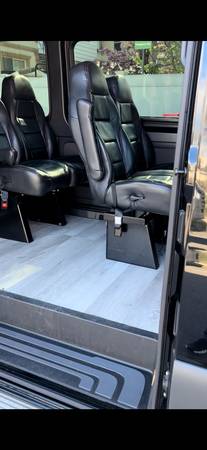 2022 Mercedes-Benz Sprinter 2500 High Roof I4 Sprinter 2500 Crew Van 170 in. WB Rear-Wheel Drive Automatic — photo 5