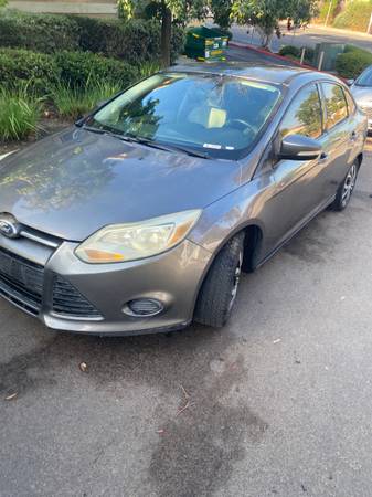 2014 Ford Focus S 4dr Sedan Automatic — photo 1
