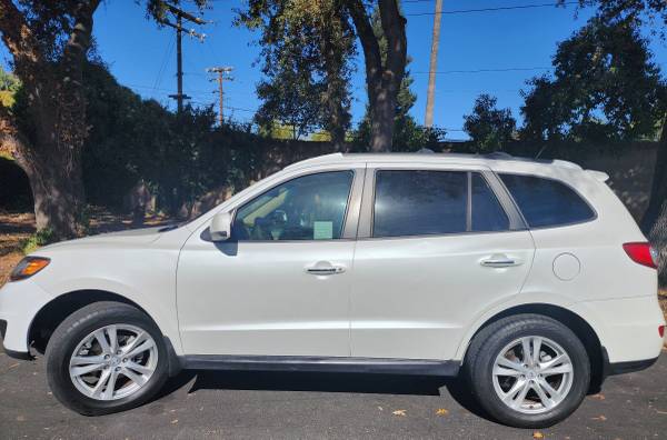 2011 Hyundai Santa FE Limited V6 Front-wheel Drive Automatic — photo 3