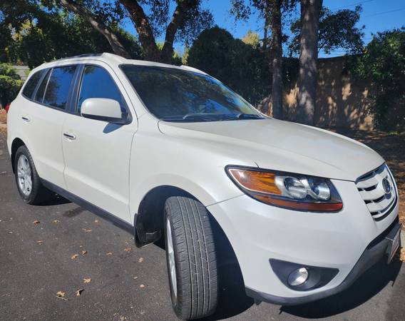 2011 Hyundai Santa FE Limited V6 Front-wheel Drive Automatic — photo 4