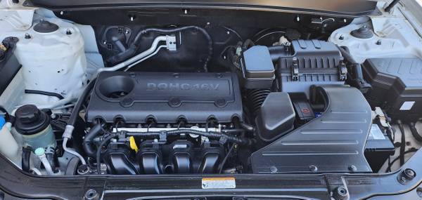 2011 Hyundai Santa FE Limited V6 Front-wheel Drive Automatic — photo 11