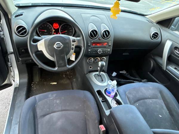 2009 Nissan Rogue S — photo 7
