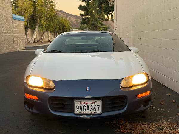 2002 Chevrolet Camaro Base 2dr Coupe Manual — photo 8