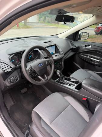 2018 Ford Escape SEL — photo 10