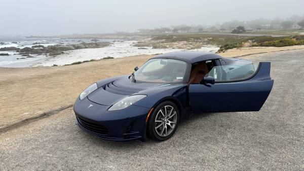 2010 Tesla Roadster Sport 2dr Convertible Automatic — photo 1