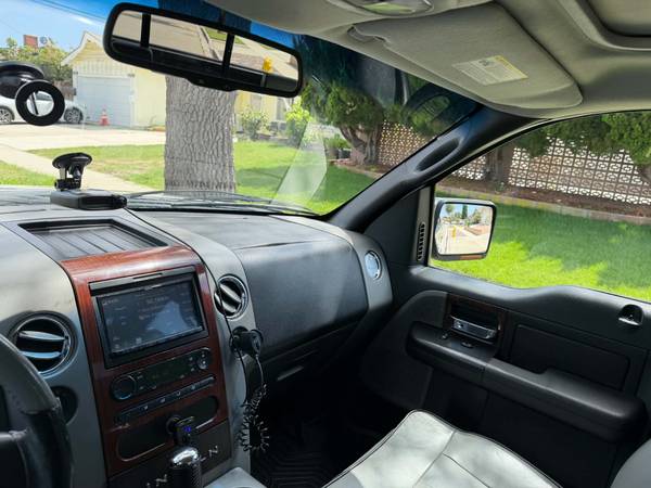 2006 Lincoln Mark LT Base 4x4 Crew Cab 5.5 ft. box 138.5 in. WB Automatic — photo 11