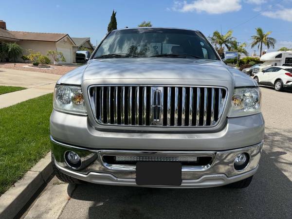 2006 Lincoln Mark LT Base 4x4 Crew Cab 5.5 ft. box 138.5 in. WB Automatic — photo 9