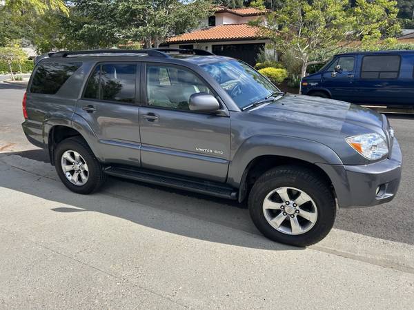 2006 Toyota 4runner Limited V8 4x2 Automatic — photo 3