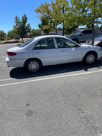 2001 Ford Escort ZX2 2dr Coupe Manual — photo 10