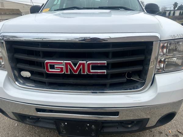 2010 GMC Sierra 3500hd Work Truck — photo 11