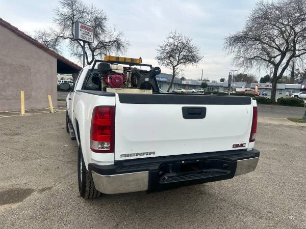 2010 GMC Sierra 3500hd Work Truck — photo 4