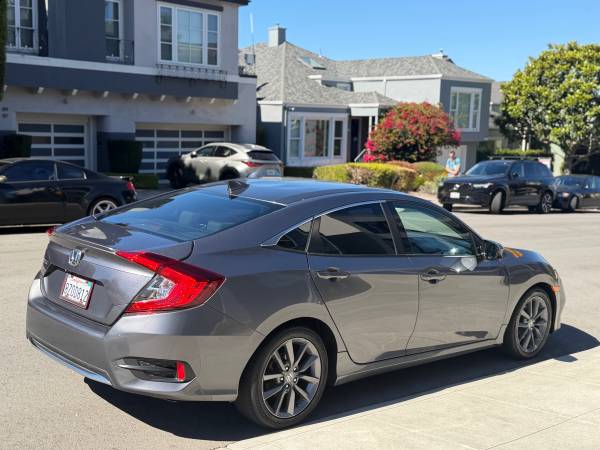 2019 Honda Civic EX-L 4dr Sedan CVT — photo 5