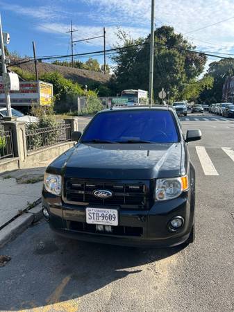2012 Ford Escape Hybrid Base — photo 1