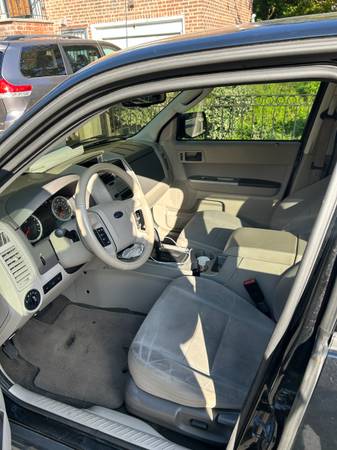 2012 Ford Escape Hybrid Base — photo 9