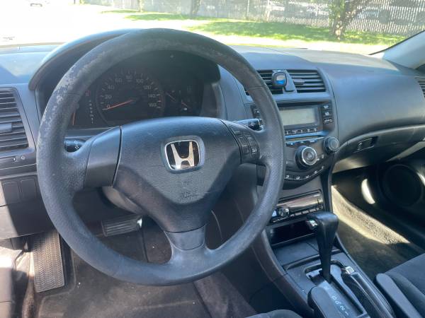 2004 Honda Accord 2.4 LX — photo 9