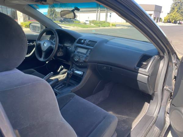 2004 Honda Accord 2.4 LX — photo 11