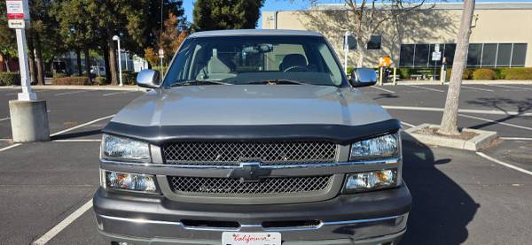 1999 Chevrolet Silverado 2500 LS 4x4 Regular Cab 8 ft. box Manual — photo 1