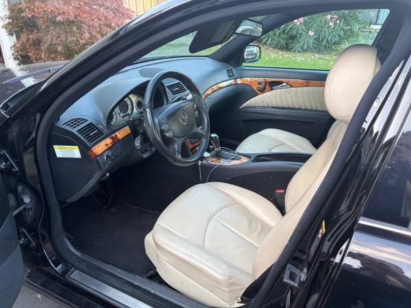 2009 Mercedes-Benz E-Class Base E 320 BLUETEC — photo 5