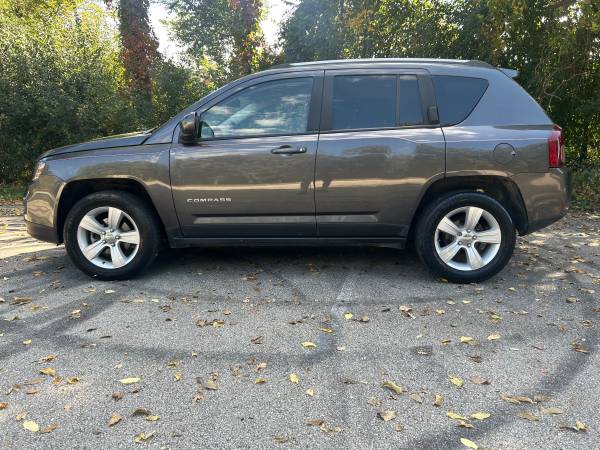 2017 Jeep Compass Sport 4dr 4x4 CVT — photo 4