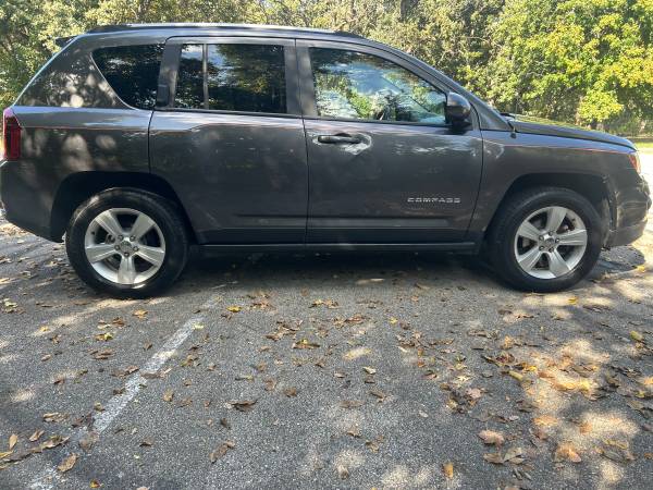 2017 Jeep Compass Sport 4dr 4x4 CVT — photo 2