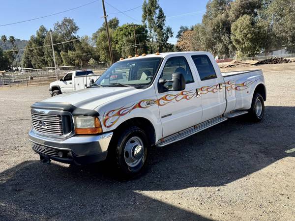 1999 Ford F 350 XLT 4x4 SD Regular Cab 137 in. WB SRW HD Manual — photo 3
