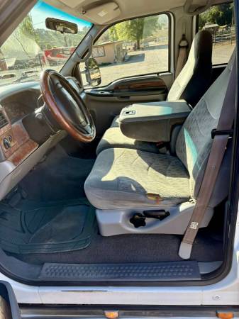 1999 Ford F 350 XLT 4x4 SD Regular Cab 137 in. WB SRW HD Manual — photo 6