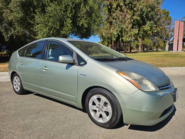 2008 Toyota Prius Base — photo 1