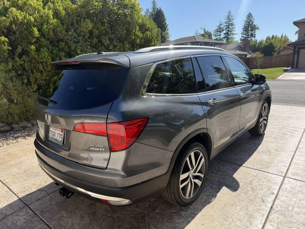 2016 Honda Pilot Elite 4dr All-wheel Drive Automatic — photo 7