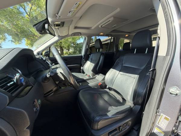 2016 Honda Pilot Elite 4dr All-wheel Drive Automatic — photo 9