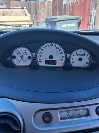 2004 Saturn ION 3 4dr Coupe CVT — photo 11