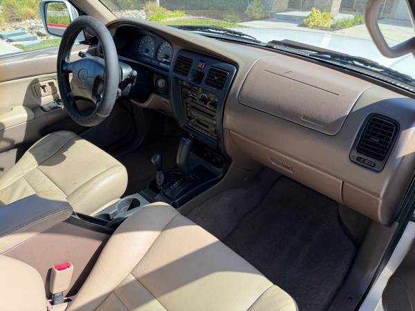 1999 Toyota 4runner Limited V6 4dr 4x2 Automatic — photo 11