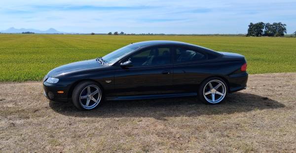 2004 Pontiac GTO Base 2dr Coupe Automatic — photo 11