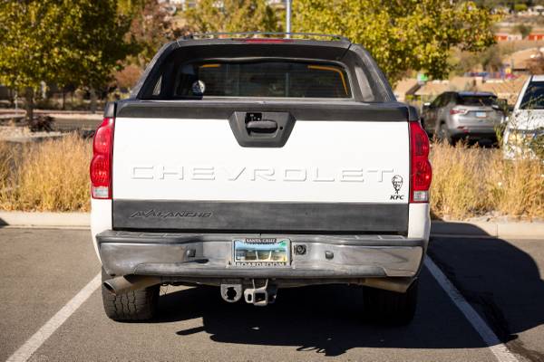 2006 Chevrolet Avalanche 1500 LT 4x4 Automatic — photo 2