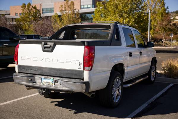 2006 Chevrolet Avalanche 1500 LT 4x4 Automatic — photo 3