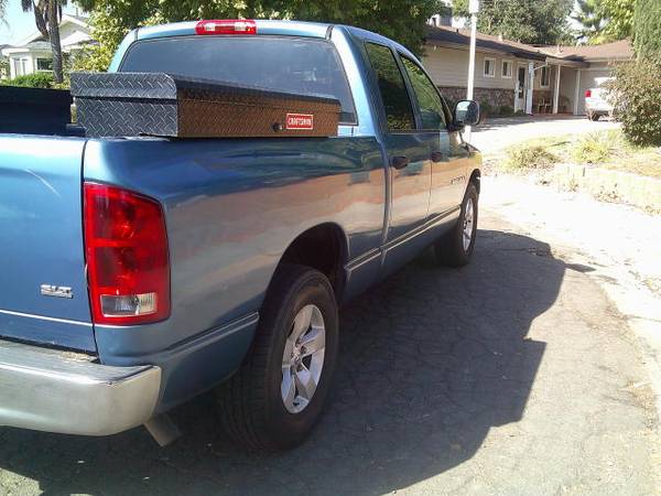 2005 Dodge RAM 2500 SLT 4x2 Quad Cab 160.5 in. WB Automatic — photo 6