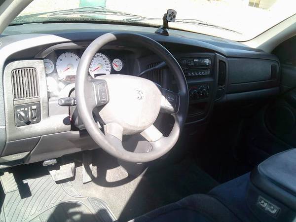 2005 Dodge RAM 2500 SLT 4x2 Quad Cab 160.5 in. WB Automatic — photo 12