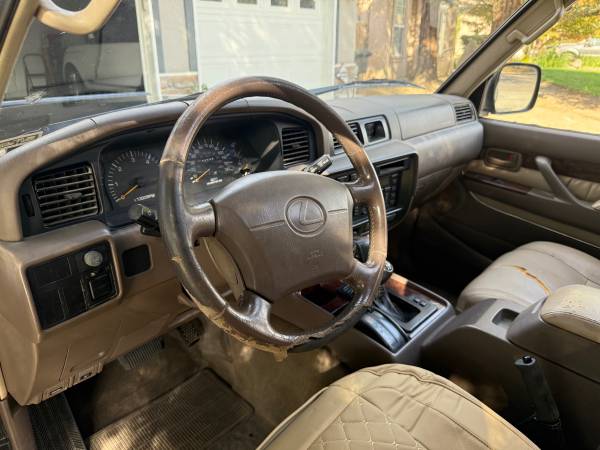1996 Lexus LX 450 Base 4dr 4WD SUV — photo 9