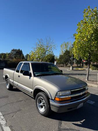 1998 Chevrolet Chevy VAN Base 3dr G3500 Cargo Van — photo 2