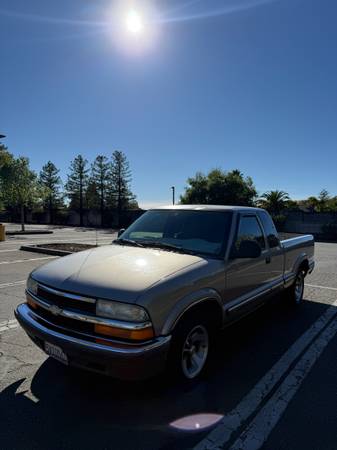 1998 Chevrolet Chevy VAN Base 3dr G3500 Cargo Van — photo 1