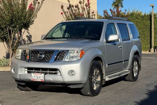 2012 Nissan Pathfinder Silver — photo 3