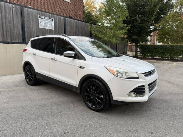 2015 Ford Escape SE 4dr 4x4 Automatic — photo 2