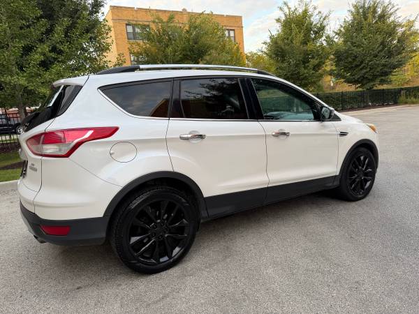 2015 Ford Escape SE 4dr 4x4 Automatic — photo 4