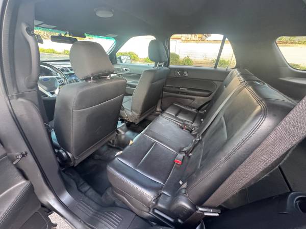 2015 Ford Explorer XLT 4dr 4x4 Automatic — photo 6