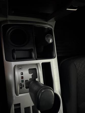 2010 Toyota 4runner SR5 V6 — photo 10