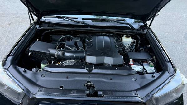 2010 Toyota 4runner Limited V6 4dr 4x2 Automatic — photo 5