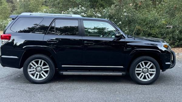 2010 Toyota 4runner Limited V6 4dr 4x2 Automatic — photo 3