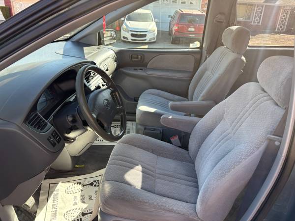 2003 Toyota Sienna LE 4dr Passenger Van Automatic — photo 7