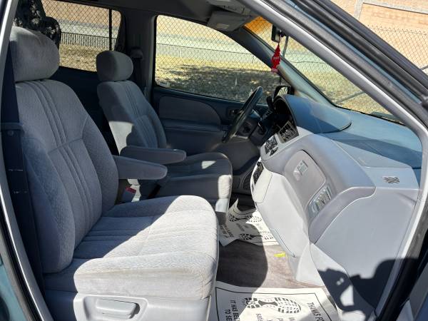 2003 Toyota Sienna LE 4dr Passenger Van Automatic — photo 9